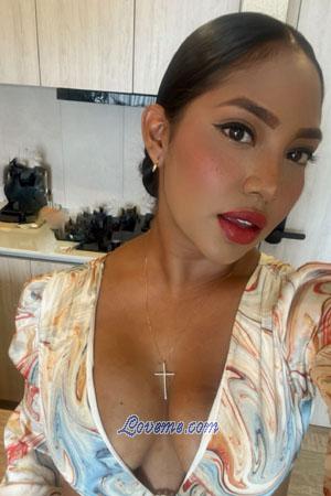 195909 - Ylene Age: 31 - Colombia