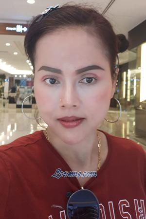 Ladies of Nakhonpratom