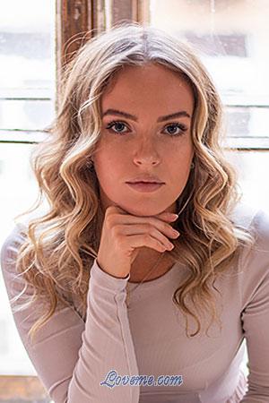 200261 - Elizaveta Age: 30 - Russia