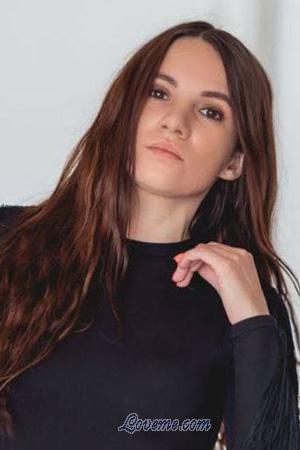 205864 - Olga Age: 36 - Russia