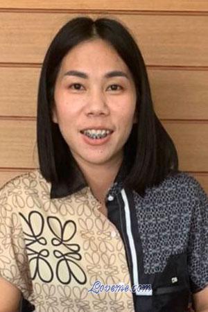 212576 - Aphiradee Age: 42 - Thailand