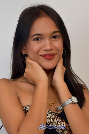 214759 - Ronnalyn Age: 21 - Philippines