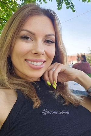 220083 - Elena Age: 41 - Ukraine