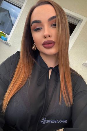 223075 - Nataliia Age: 28 - Ukraine