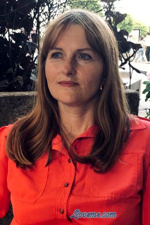 224057 - Irina Age: 42 - Russia