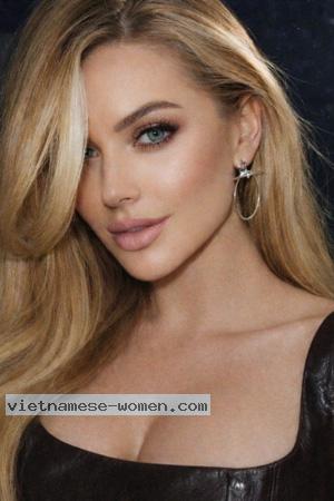 beautiful Ukrainian women