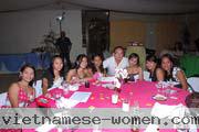 young-filipino-women-083